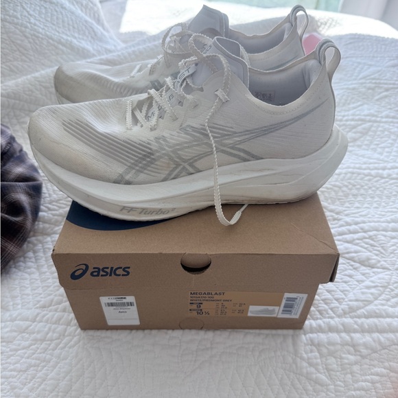 ASICS mega blast - Picture 2 of 4